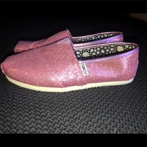 TOMS- Brand New! Size7 - Pink Glitter/Sparkle